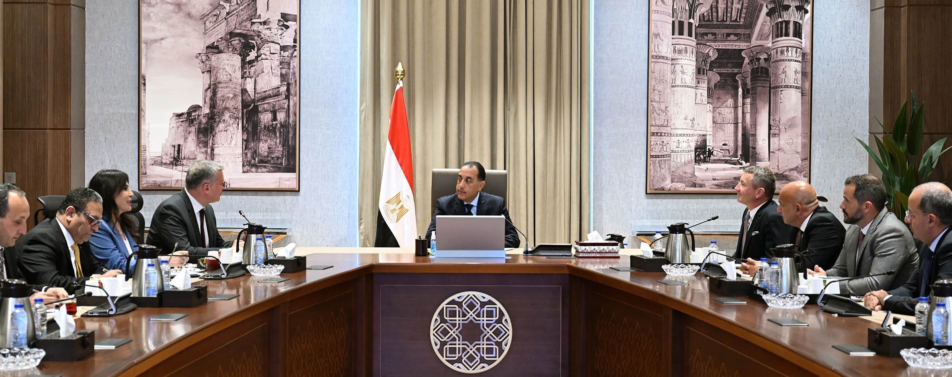 Madbouly reviews latest developments at ExxonMobil concessions in Egypt 
